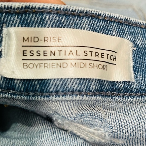 Lane Bryant Signature Fit Boyfriend Midi Denim Short - Destructed Medium Wash 24 - Picture 7 of 9